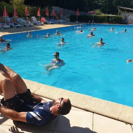 Confortable Avec Terrasse En Pleine Nature - Api-1-52-237 * Salles (Lot-et-Garonne)
