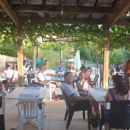 Confortable Avec Terrasse En Pleine Nature - Api-1-52-237 Camping *